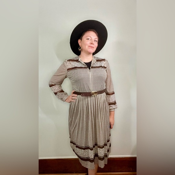 Vintage Dresses & Skirts - VINTAGE Western 70’s Houndstooth Dress with Brown Accents